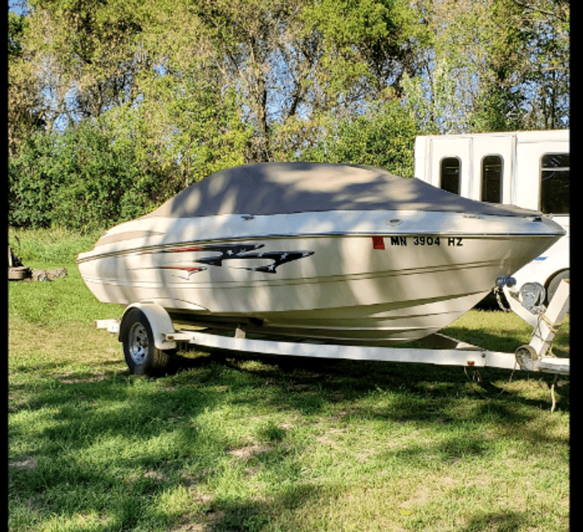 2001 Maxum 19.5 Foot with very low hours on brand new engine rebuild