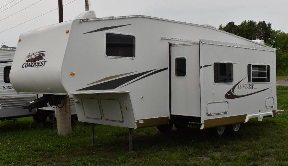 2005 Gulf Stream Conquest Supreme C28FBHS 5th Wheel