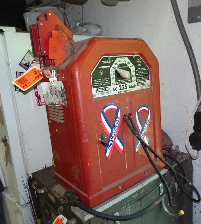 Lincoln AC-225-S Arc Welder