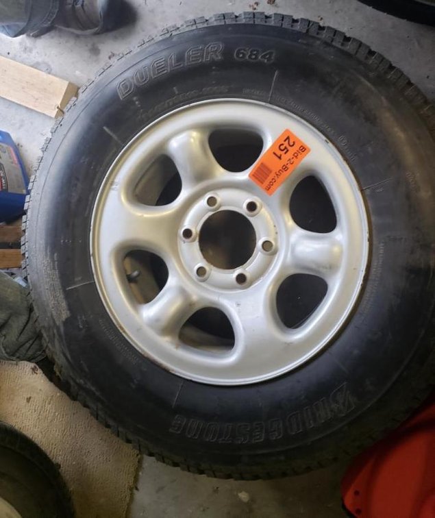Bridgestone Dueler 245/70R16 Tire, 12/32