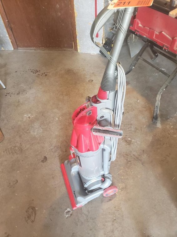 Dyson Vacuum, Like New