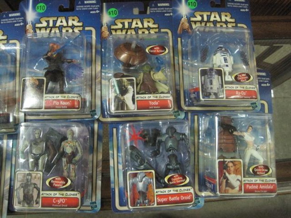 Lot of 12 Star Wars Action Figures