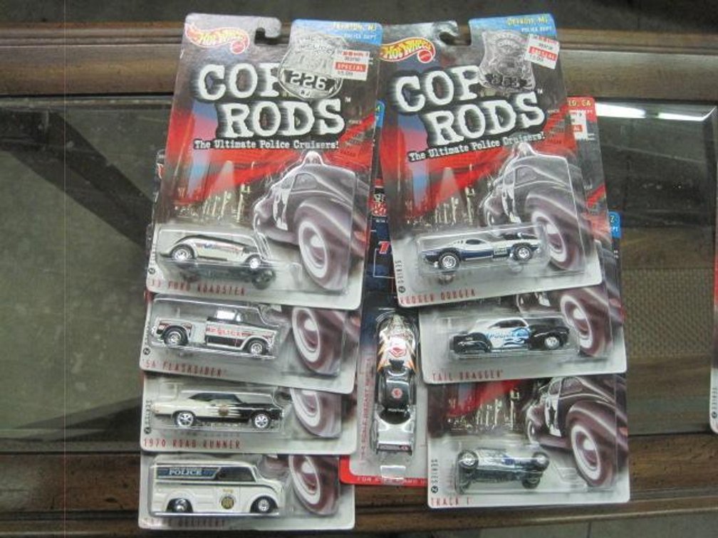 Lot of 14 Hot Wheels Cop Rds Cars