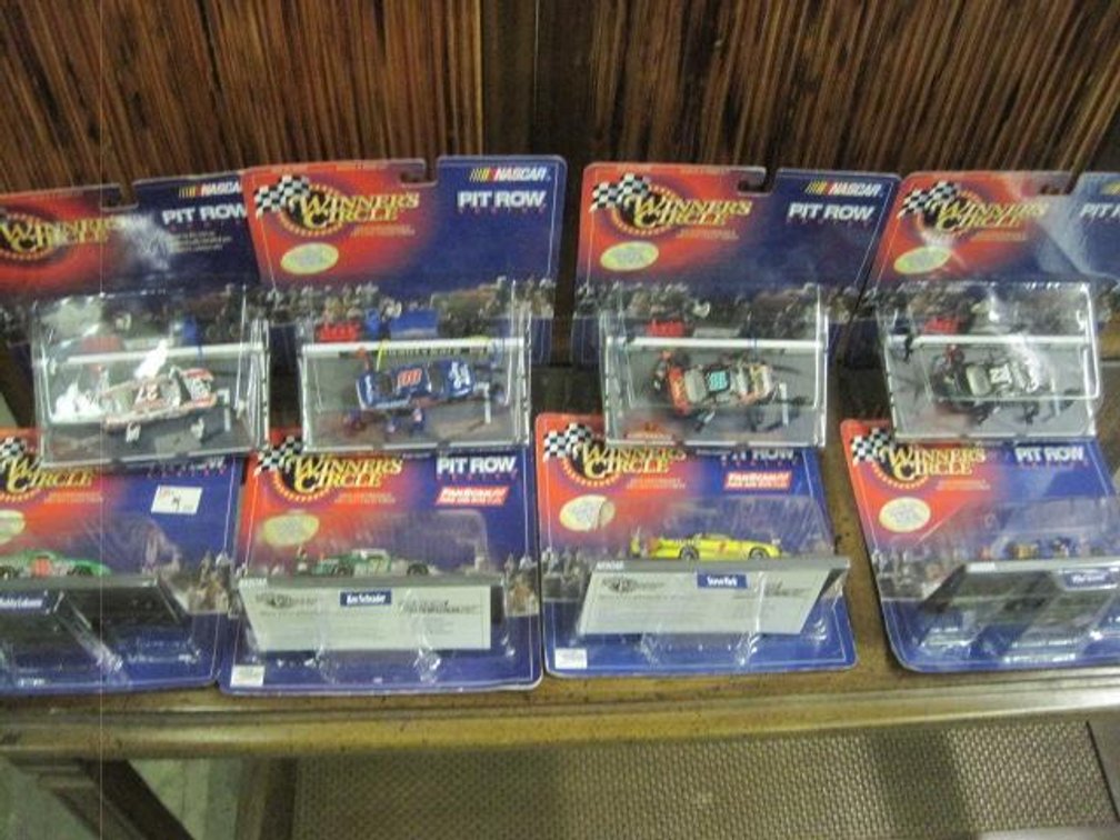 Lot of 8 WINNERS Circle Nascar Pit Row Series