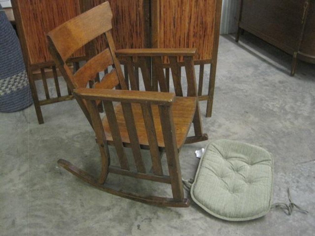 Mission Style Oak Rocker w/pad