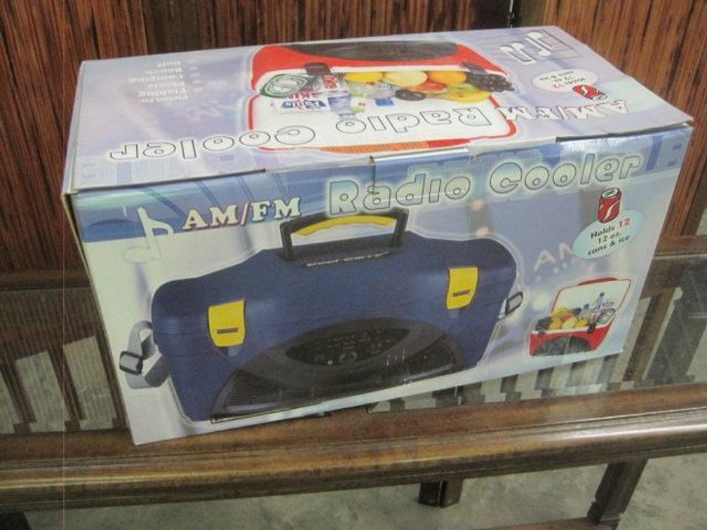 New AM/FM Radio Cooler