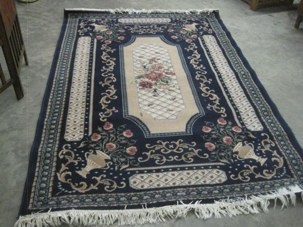 Area Rug  64" w x 92"l