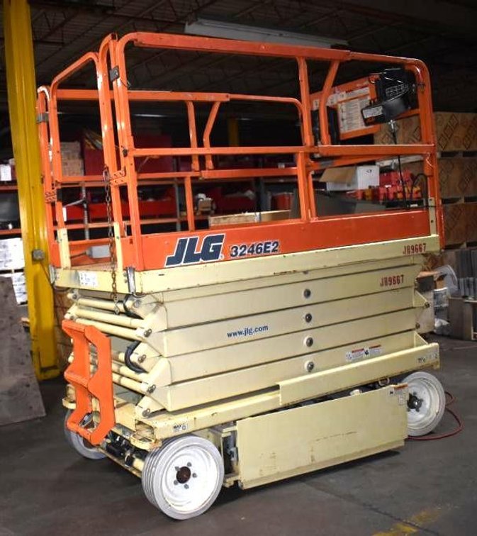 2004 JLG 3246E2 24v Scissor Lift, 319 Hours, 32' Max Height
