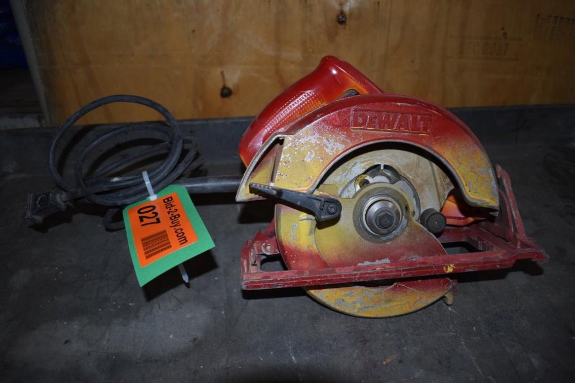DeWalt DW368 7-1/4" Electric Circular Saw, 120v