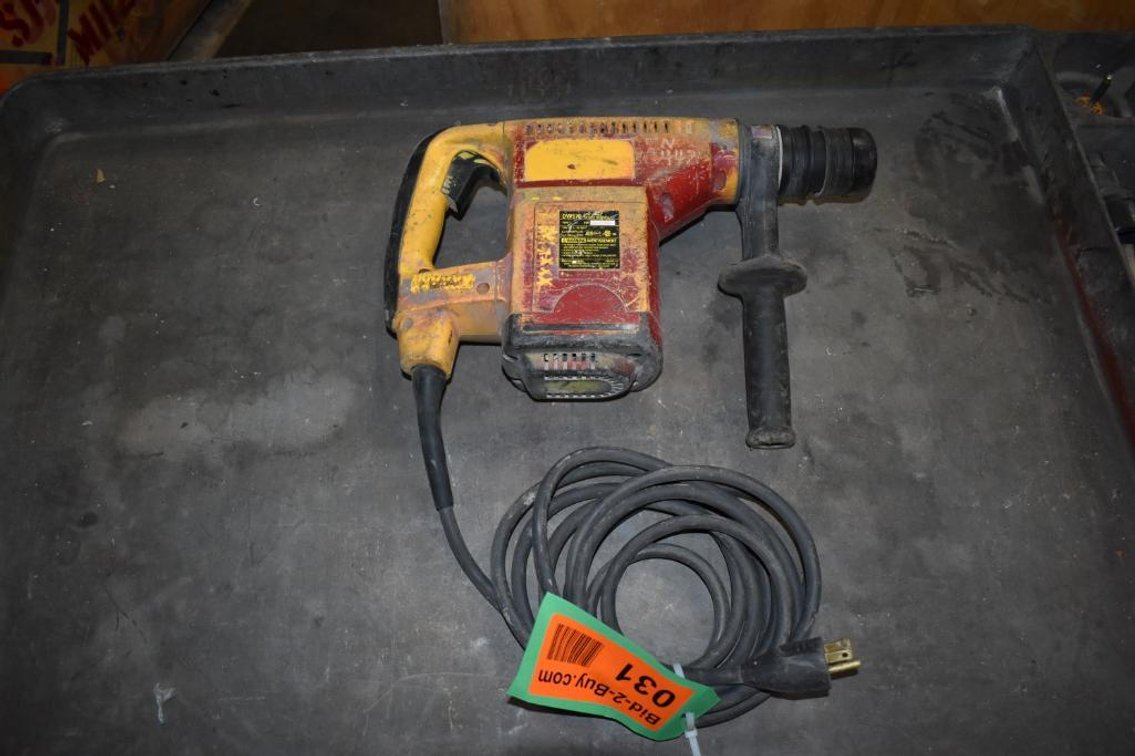 DeWalt DW570 1-1/8" Electric Rotary Hammer 120v