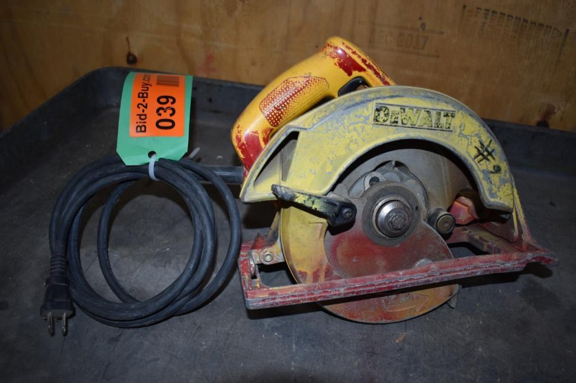 DeWalt DW368 7-1/4" Electric Circular Saw, 120v