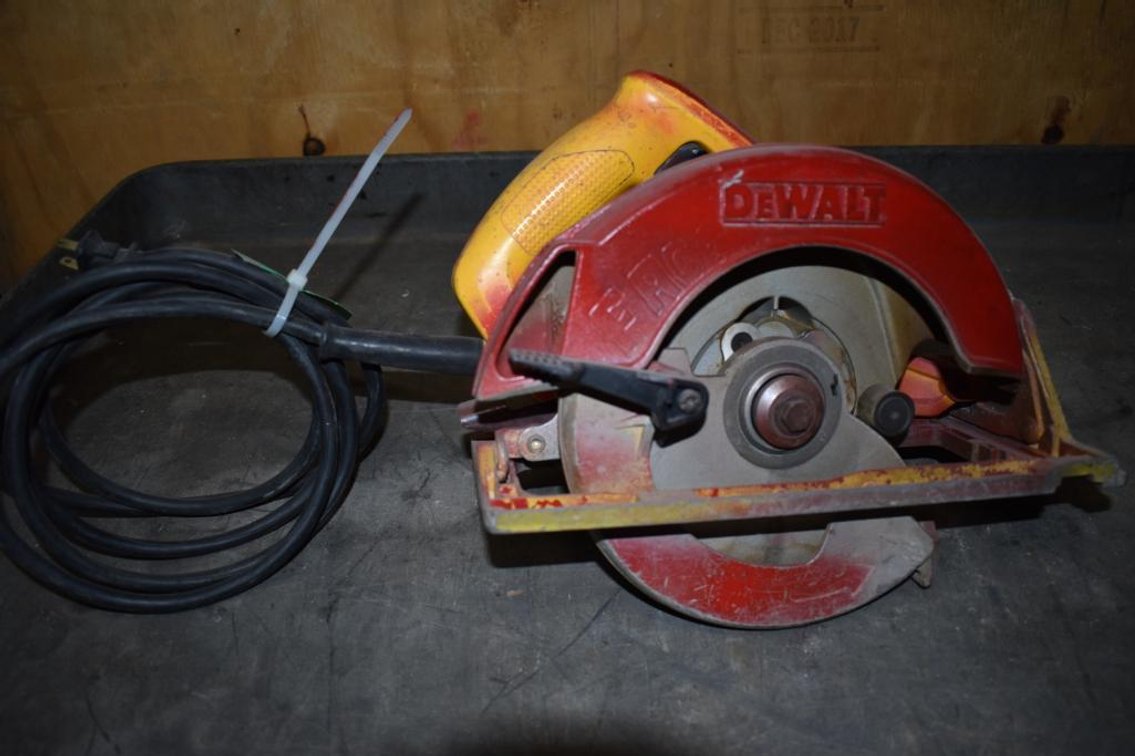 DeWalt DW368 7-1/4" Electric Circular Saw, 120v