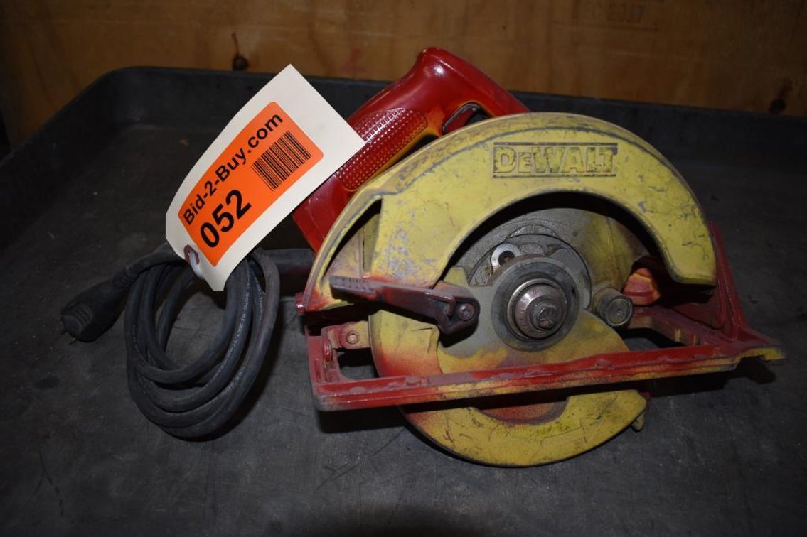 DeWalt DW368 7-1/4" Electric Circular Saw, 120v