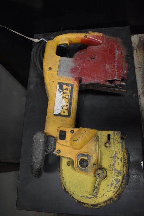 DeWalt D28770 4-3/4" Heavy Duty Deep Cut Variable Speed Electric Band Saw