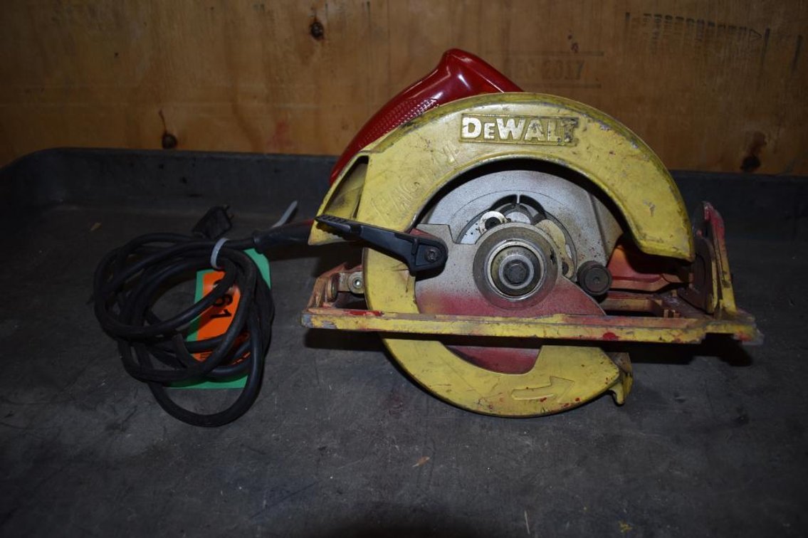DeWalt DW368 7-1/4" Electric Circular Saw, 120v