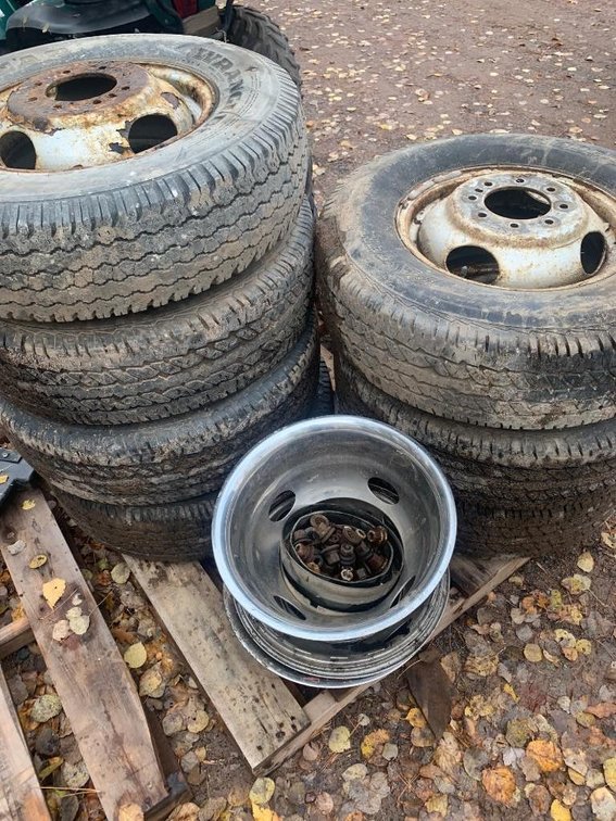 1998 Dodge Dual Rim Tires, 245/75R16