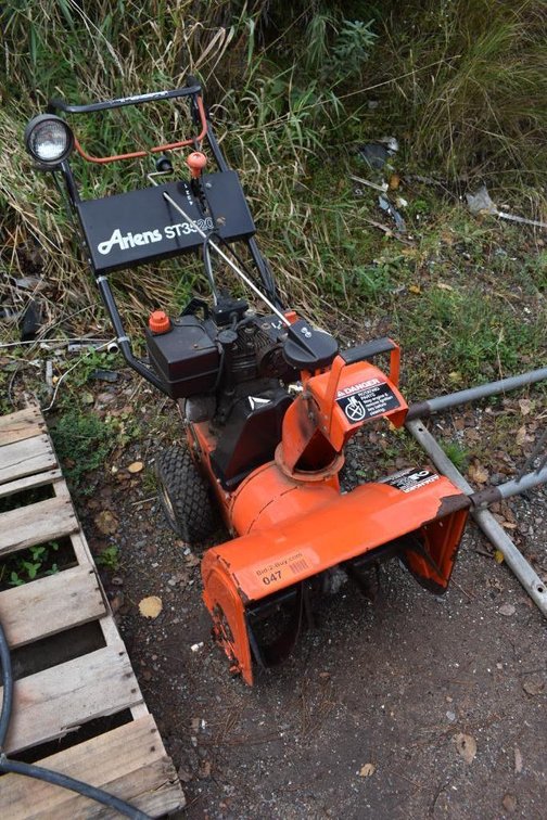 Ariens ST350 200" Snowblower