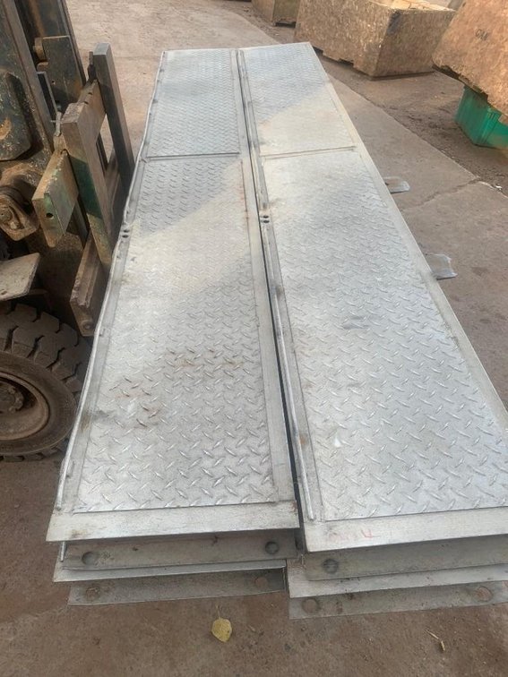 (4) Aluminum Ramps, 14-1/2" Wide X 101-1/2" Long x 4" Tall