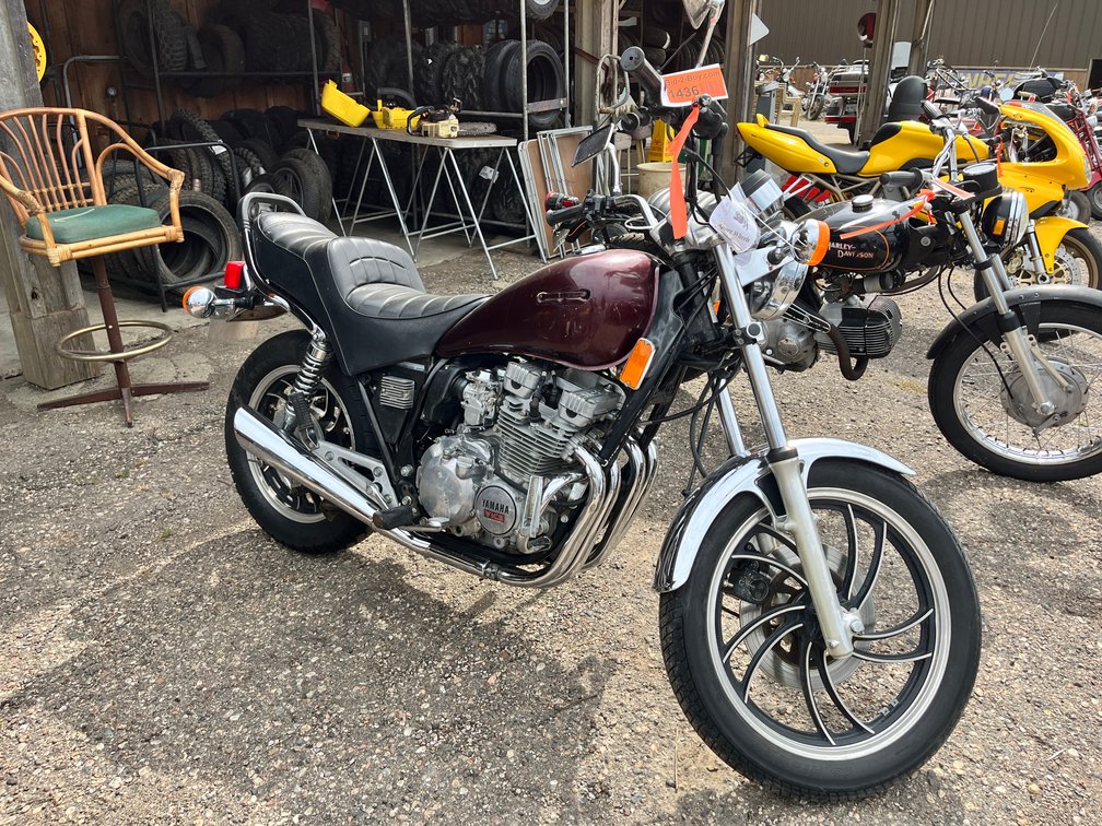1981 Yamaha XJ550 Maxim Motorcycle