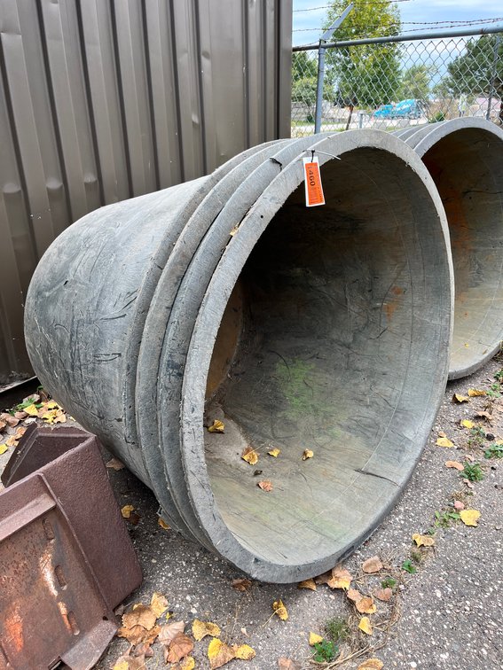 (4) Poly Tanks