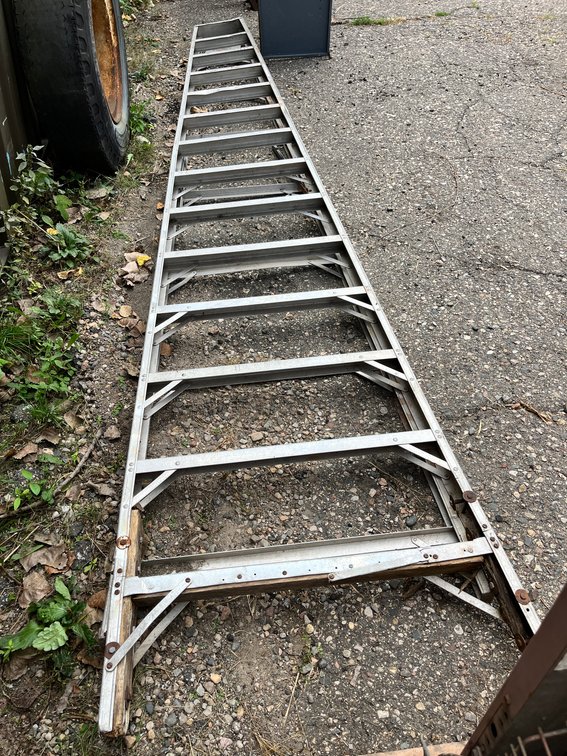 14' Aluminum Ladder