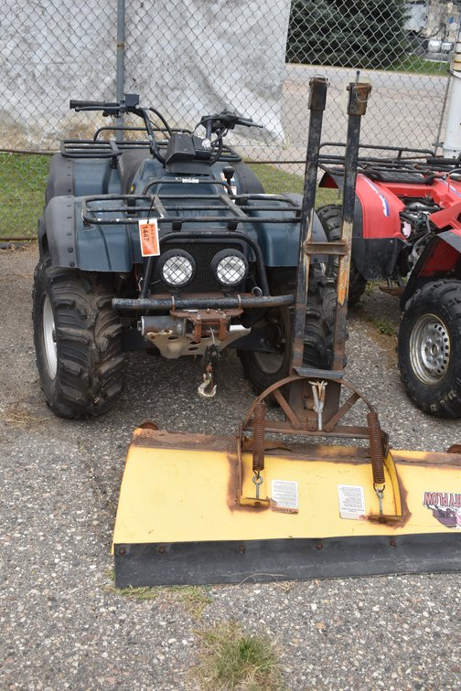 2000 Suzuki 500 Quadmaster 4WD 4-Wheeler With Plow