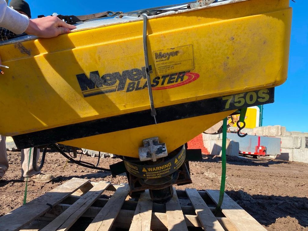 Meyers 750S Receiver Hitch With Controller, 4' Wide