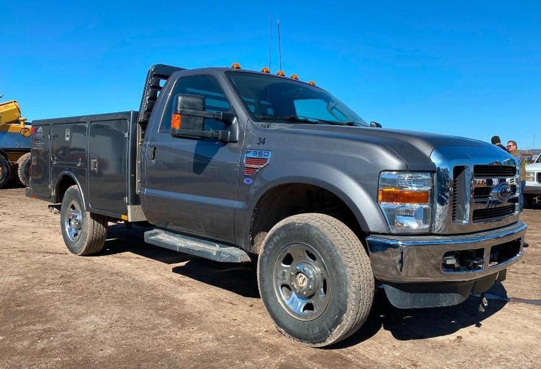 2009 Ford F-350 Super Duty Service Truck 4WD, 85,670