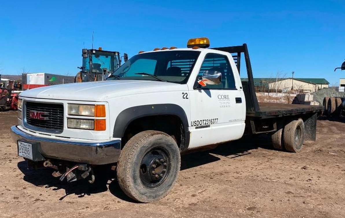 2000 GMC 3500 Flatbed Truck 4WD, 100,496 Miles