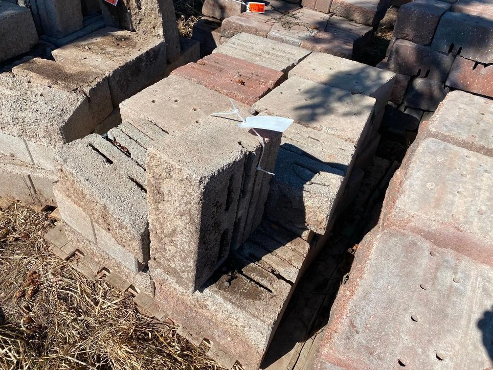 (24) 16" x 12" x 6" Blocks