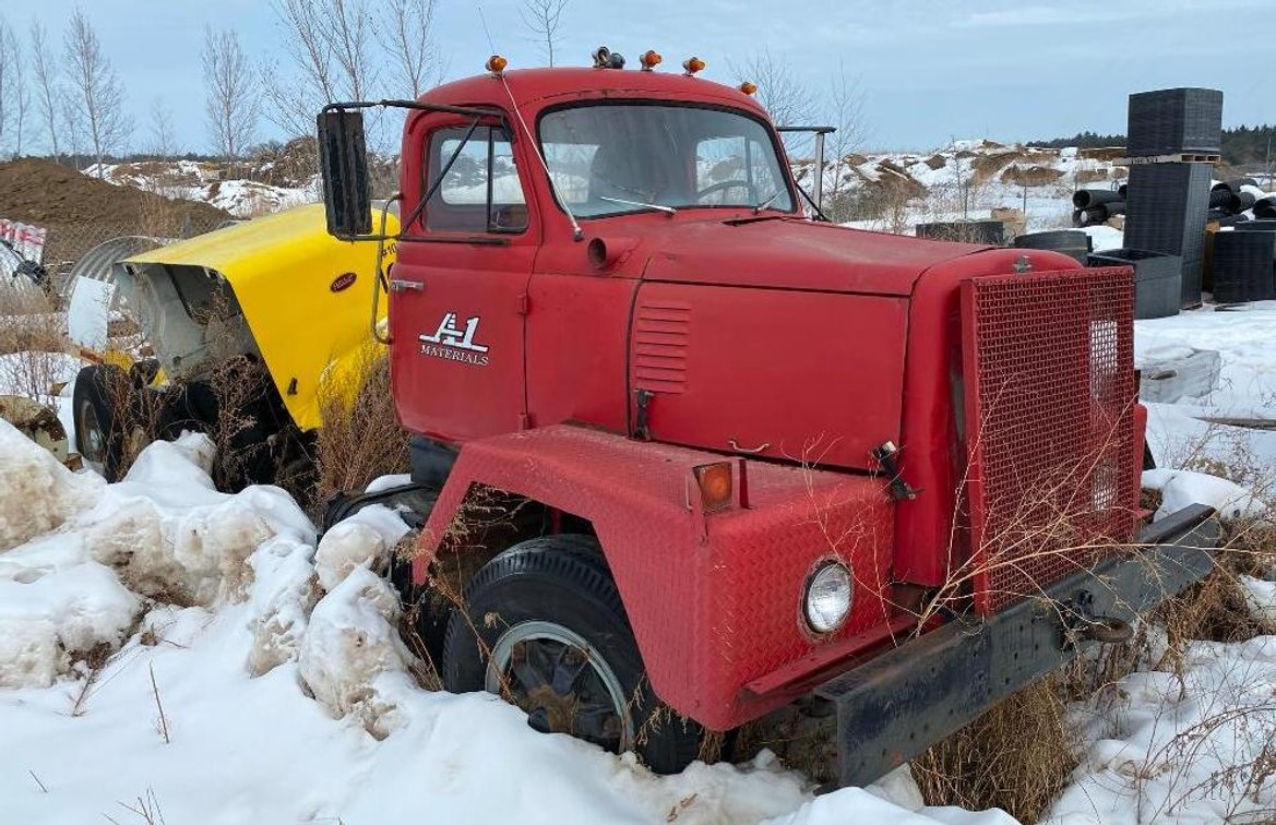 1960's International M-623-50 Tractor