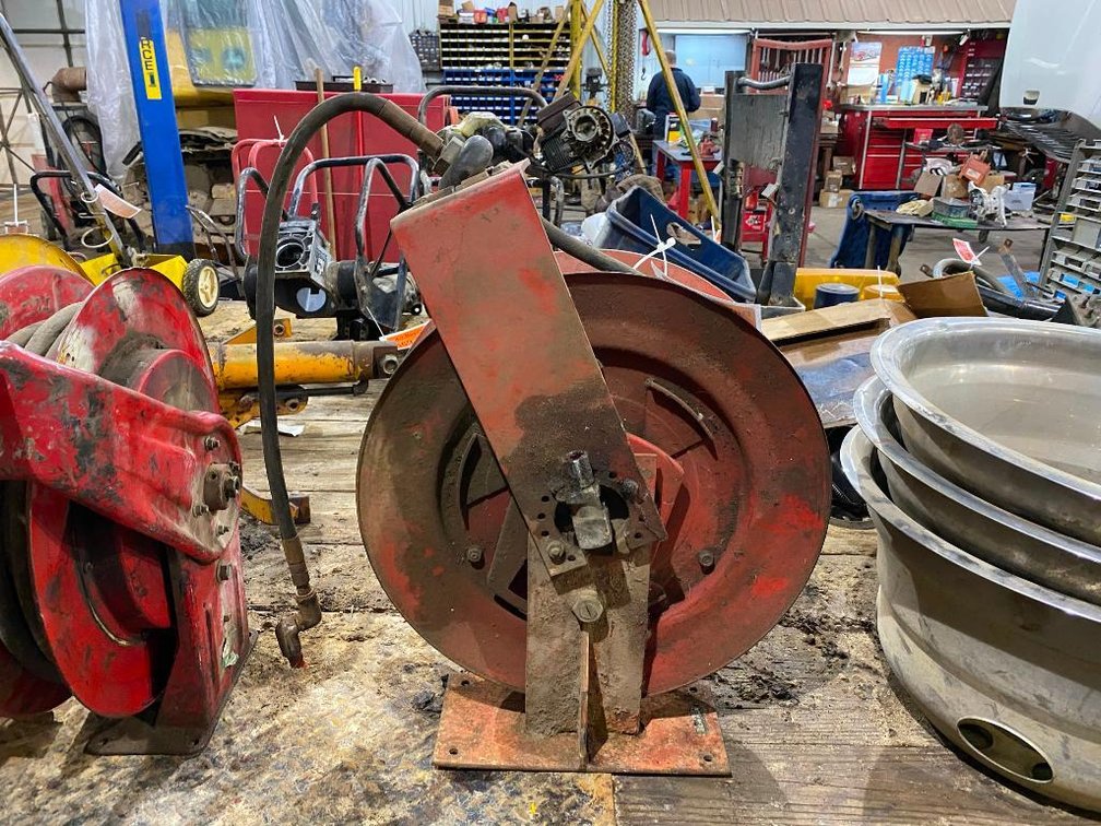Lubricant Hose Reel