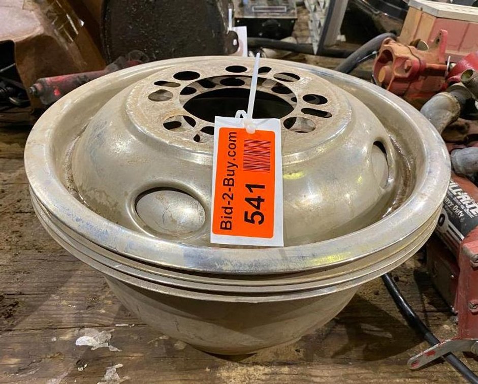 (4) 1 Ton Dually Wheel Covers
