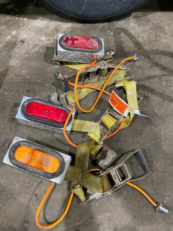 (3) Ratchet Wide Load Truck Lights
