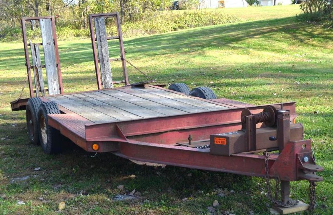 SKIDSTEER TRAILER WITH RAMPS, PIN HITCH, BUMPER PULL TRAILER, NO TITLE
