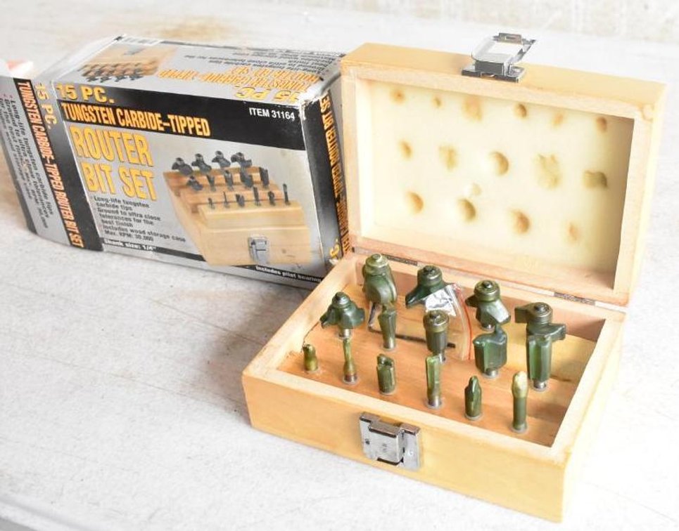 15 PC TUNGSTEN CARBIDE-TIPPED ROUTER BIT SET IN CASE