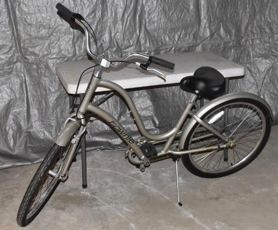 ELECTRA TOWNIE 3 SPEED, LADIES BIKE