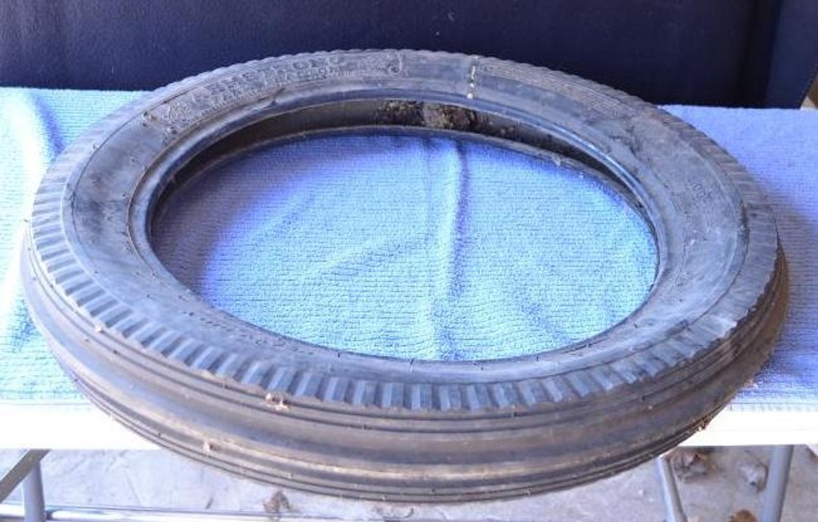ARMSTRONG 4.00-19SL TRACTOR TIRE (UNUSED)