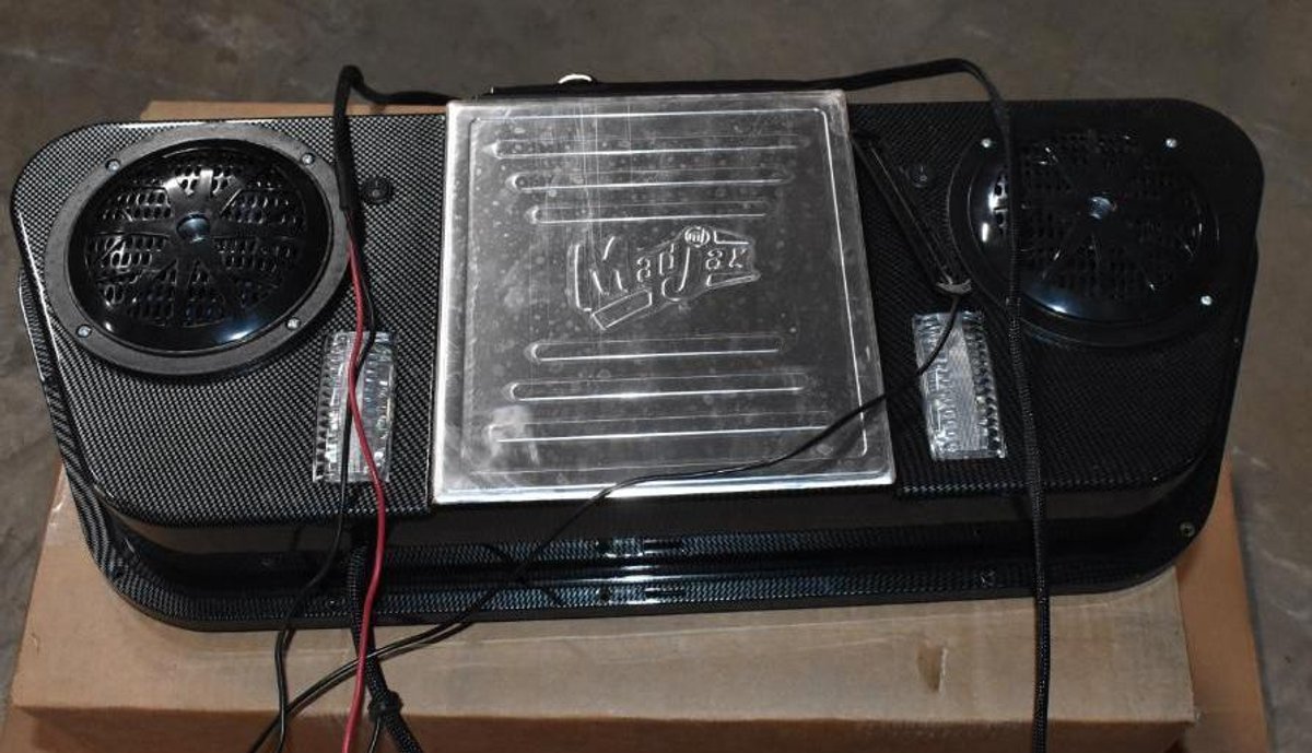 MAD MAX GOLF CART RADIO, IN LIKE NEW CONDITION