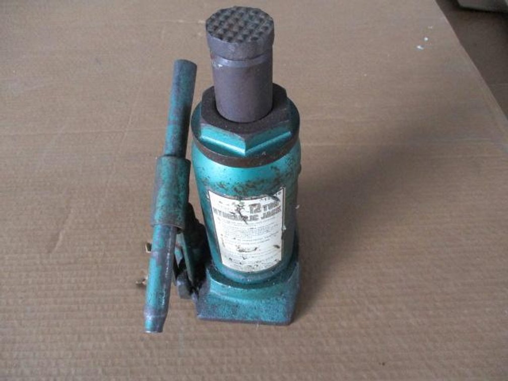 12 Ton Bottle Jack