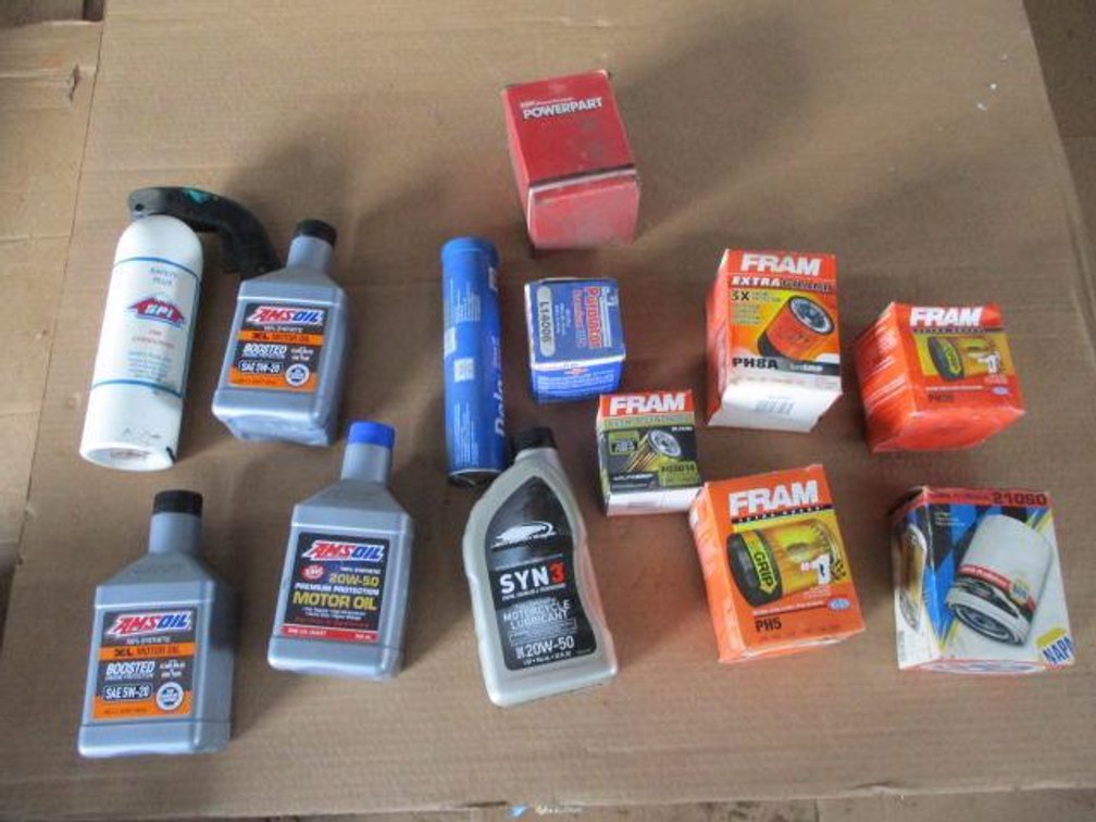 Lot of Oils & Filters