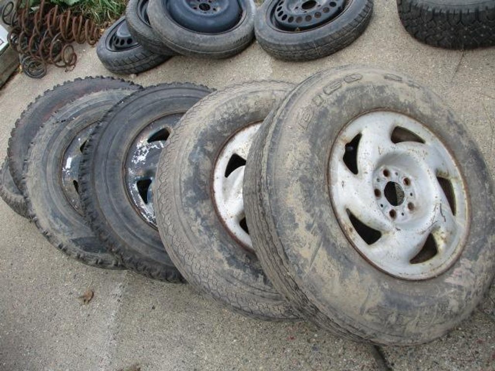 GM 14" Tires & Rims