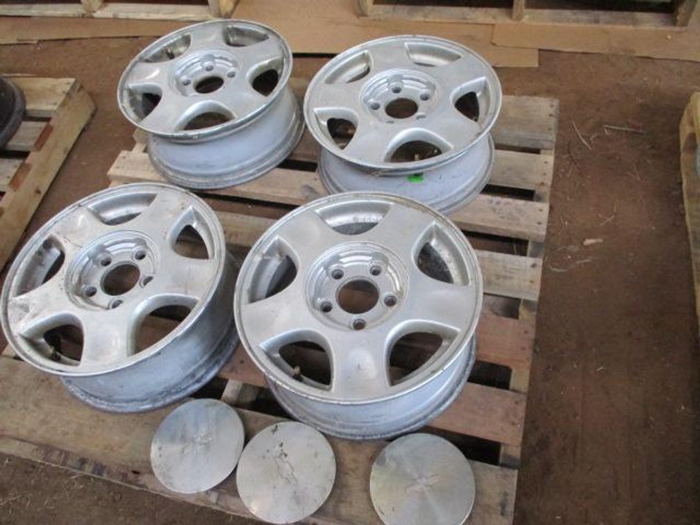15" Chevy Malibu Aluminum Rims