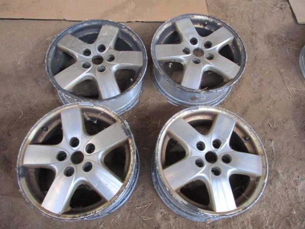 2002 Dodge/Chrysler Mini Van 16" Rims