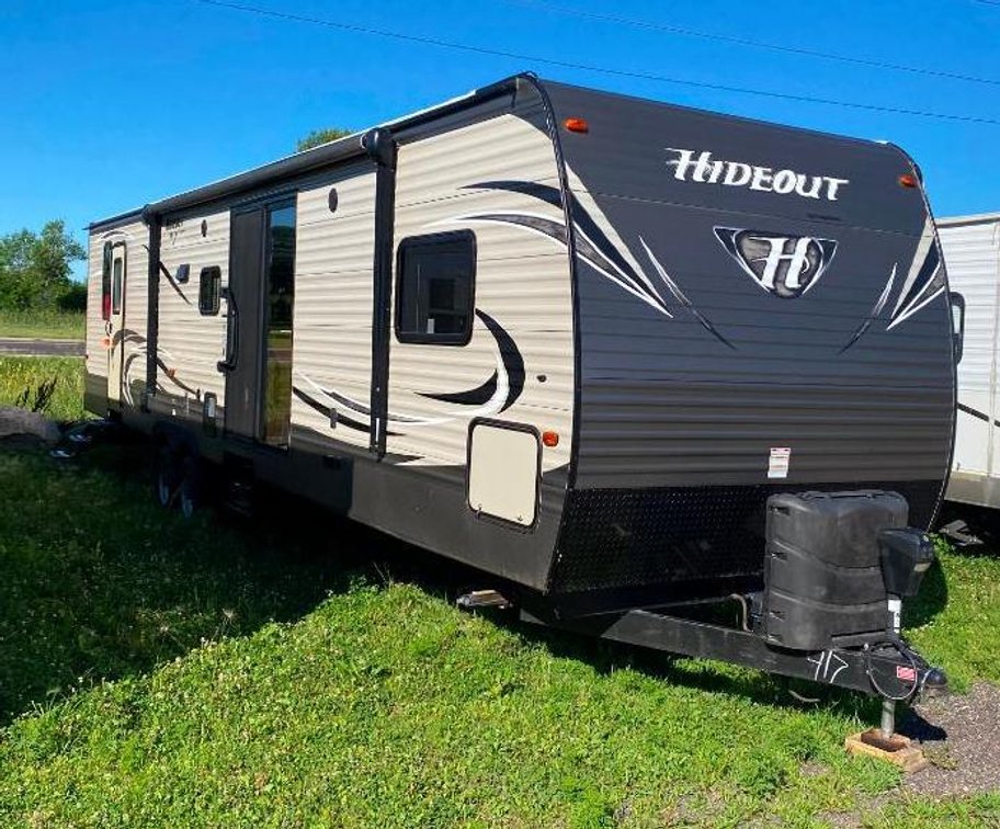 2016 Hideout 38FQTS Travel Trailer