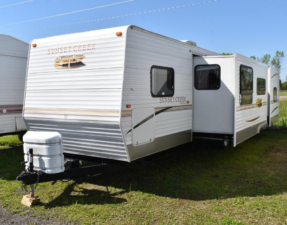 2007 Sunnybrooky Sunset Creek 312BHDS Travel Trailer 