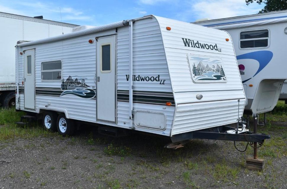 2003 Forest River Wildwood Travel Trailer