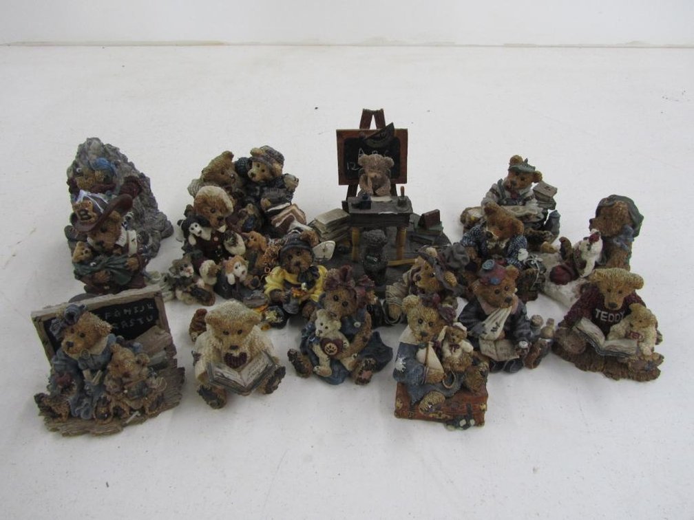 Boyds Bears And Friends Figures