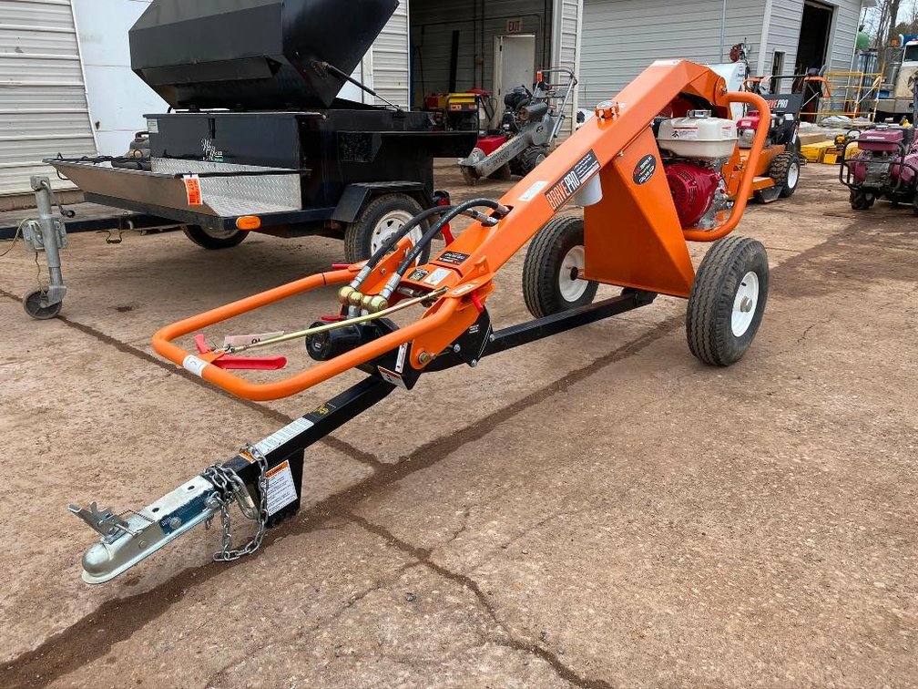 Brave Pro Hydraulic Towable Auger