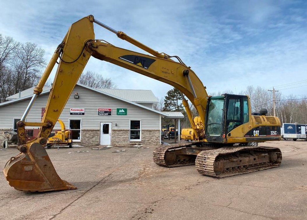Cat 325C Excavator With 40" Wide Bucket